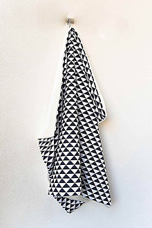 Úžitkový textil - HAJA Easy... bočný vankúš... geometrické motívy (tmavomodrobiele trojuholníky) - 10372514_