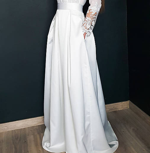  - Skladaná svadobná sukňa v prírodnej bielej farbe - 10373903_
