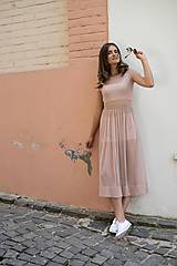 Šaty s riasenou sukňou v midi dĺžke ROSE COLLECTION ( pôvodná cena 69 € ) 