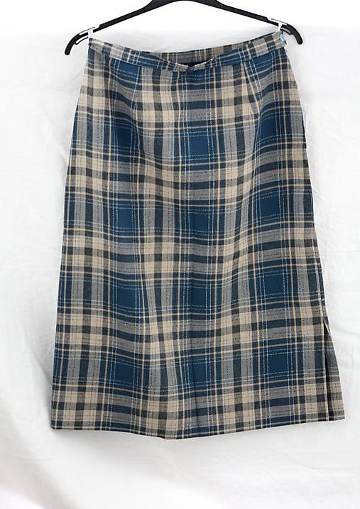 Sukne - Sukňa. Klasická károvaná dlhšia rovná s rozparkom na boku. - 10390783_