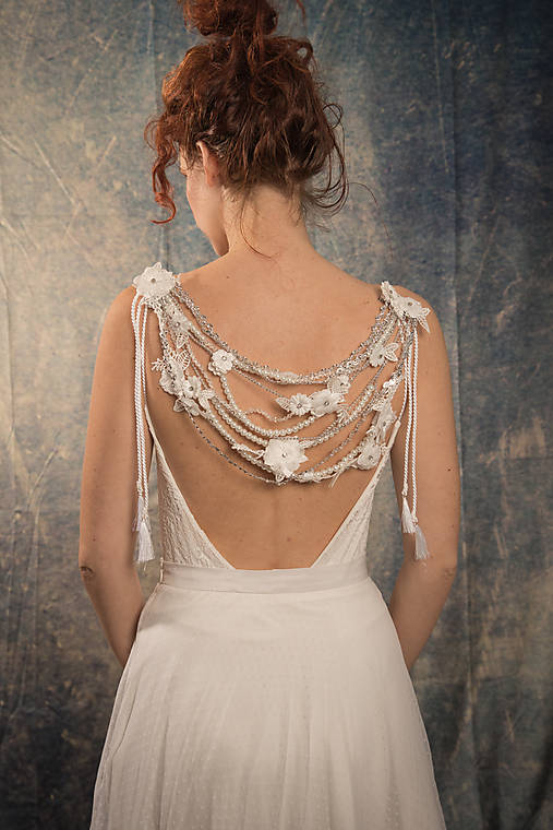 Aplikácia na šaty "nevinnosť"