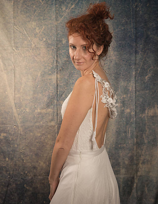 Aplikácia na šaty "nevinnosť"