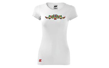 Topy, tričká, tielka - Vyšívané dámske tričko s ľudovým motívom, krátky rukáv (S - Biela) - 10403431_