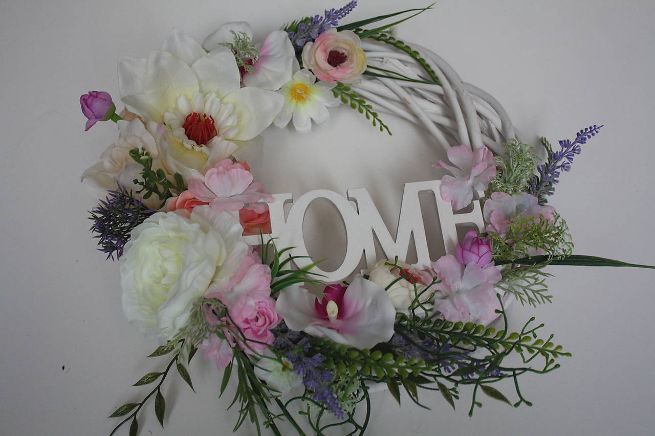 Jarný kvetinový veniec "HOME"