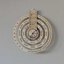 Hodiny - Drevený kalendár Nástenné hodiny z drevenej preglejky gravírované laserom KALENDÁR PR0161 - 10407573_