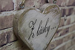 Dekorácie - Shabby srdce do dlane - Z lásky..., buk - 10440121_