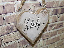 Dekorácie - Shabby srdce do dlane - Z lásky..., buk - 10440128_