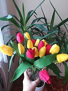 Dekorácie - Tulipány z foamiranu - 10457392_