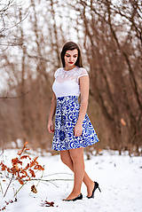 Sukne - Dámska spoločenská sukňa krátka modré kvety - 10456929_