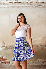 Sukne - Dámska spoločenská sukňa krátka modré kvety - 10456931_