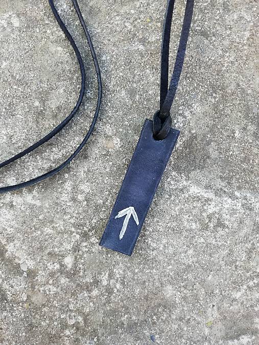 Náhrdelníky - Runový prívesok (runa na želanie) - čierna - 10482385_