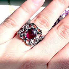 Prstene - Filigree Romantic Garnet Ring / Filigránový prsteň s granátom rodolitom /2031 - 10490472_