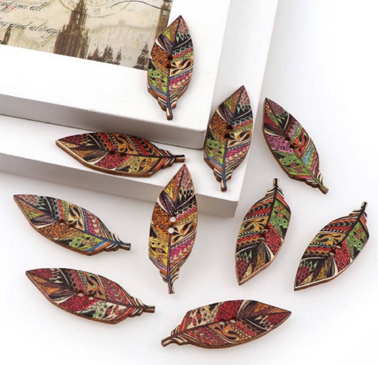 G104 Gombík drevený LIST 4,2 x 1,5 cm