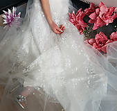 Šaty - Svadobné šaty z bodkovanej vyšívanej tylovej krajky s bolerovými rukávmi zvlášť - 10506637_