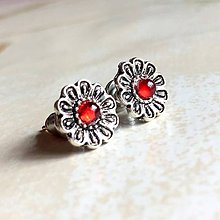 Náušnice - Garnet Flower Stud Earrings / Náušnice kvetiny s granátom #2043 - 10513210_