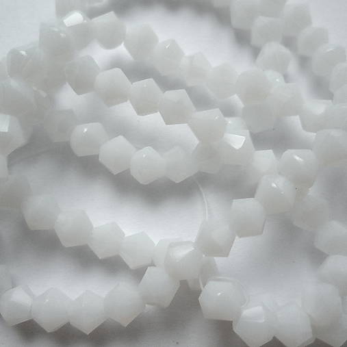 CrystaLine Beads™/bicone 4mm-1ks (biela mliečna)