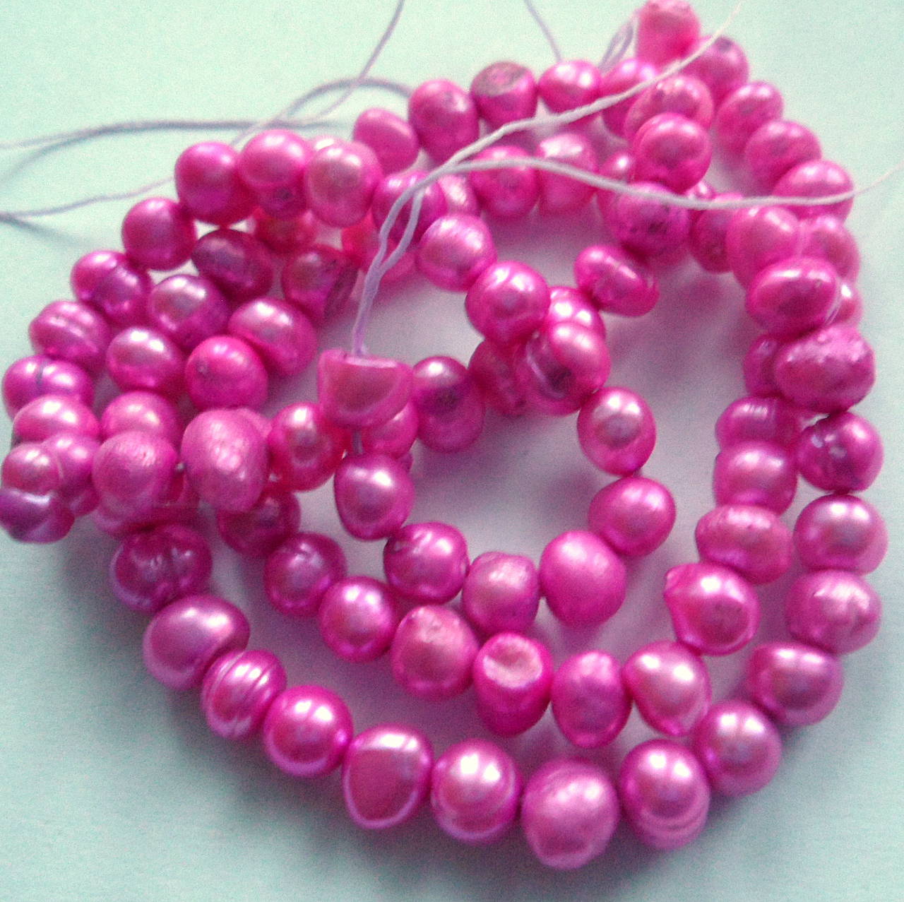 Sladkovodné perly-návlek cca 36cm (4-5mm-fial.ružová)