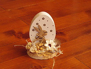 Dekorácie - Veľkonočné drevené vajíčko so zajačikom - 10513272_