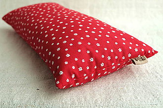 Úžitkový textil - Šupkový FILKI vankúš 40 cm (červený s kvietkami) - 10525224_