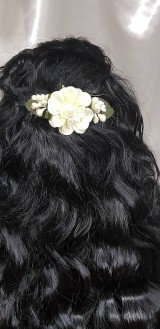 Ozdoby do vlasov - Nežný béžový kvetinový hrebienok do vlasov - 10535070_