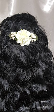 Ozdoby do vlasov - Nežný béžový kvetinový hrebienok do vlasov - 10535070_