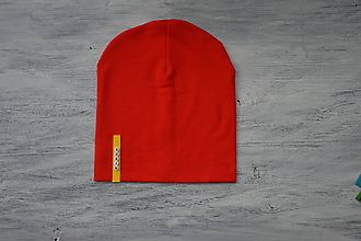 Detské čiapky - Čiapka Elastic červená s menom (žltý štítok) - 10540437_
