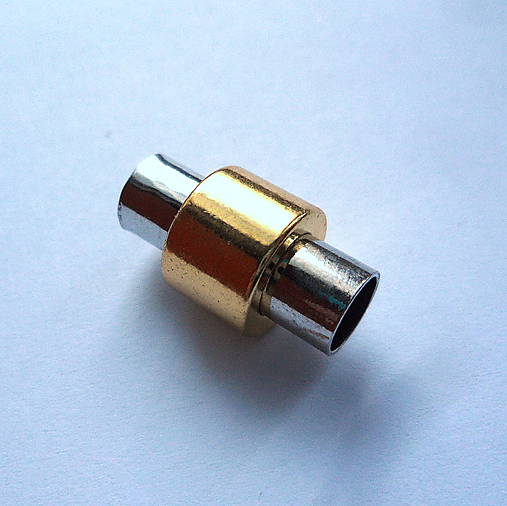 Magnet.zapínanie s otvorom-1ks (Ø6mm-strieb/zlatá)