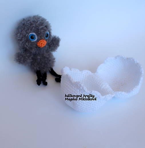 Kuriatko v škrupinke