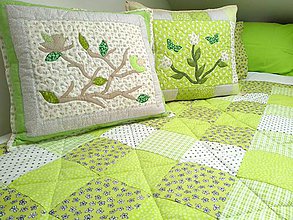 Úžitkový textil - Zelené jarné vankúše - 10561395_