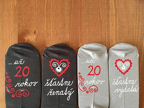 Maľované folk ponožky k výročiu svadby (svetlosivé + šedé)