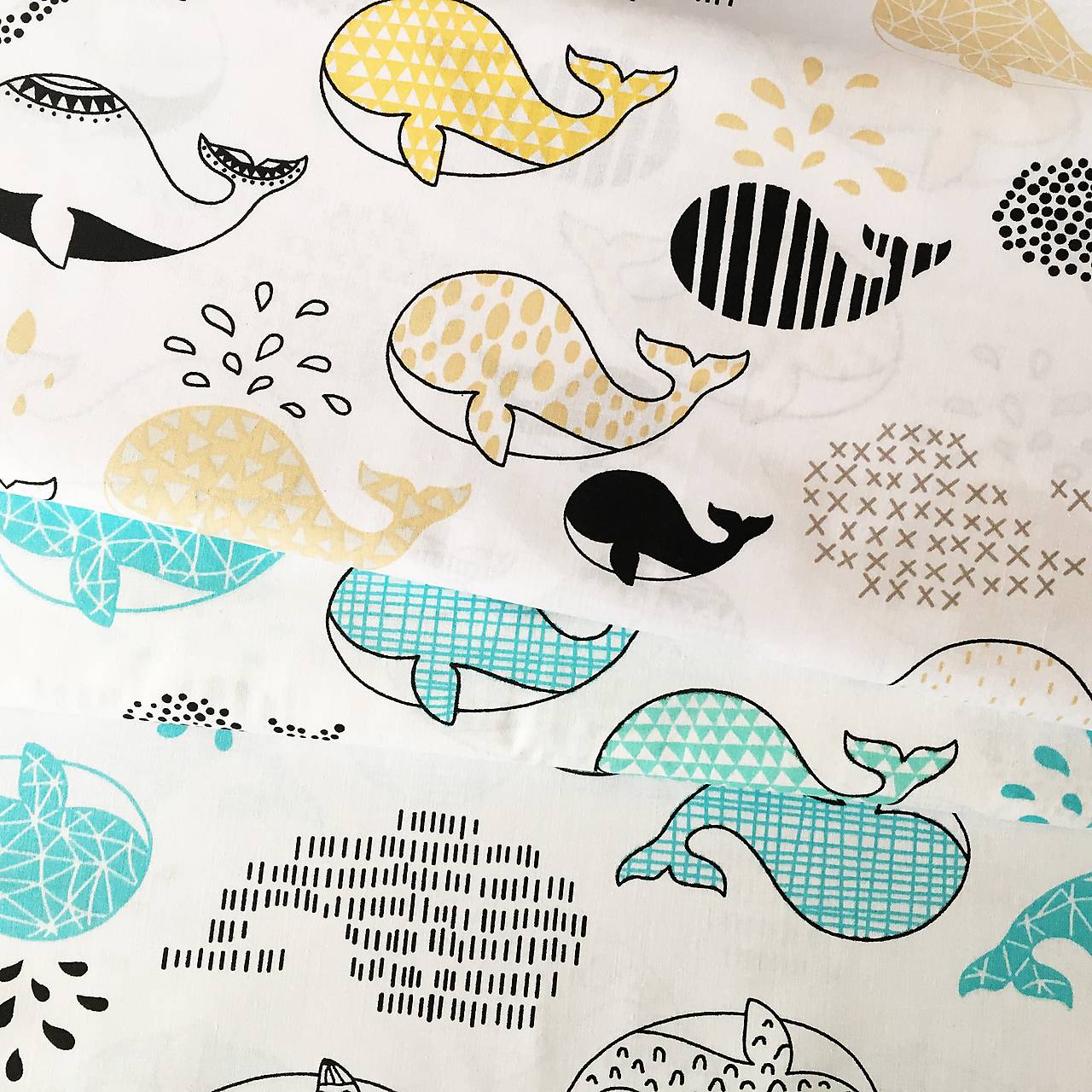 veľryby; 100 % bavlna, šírka 160 cm, cena za 0,5 m