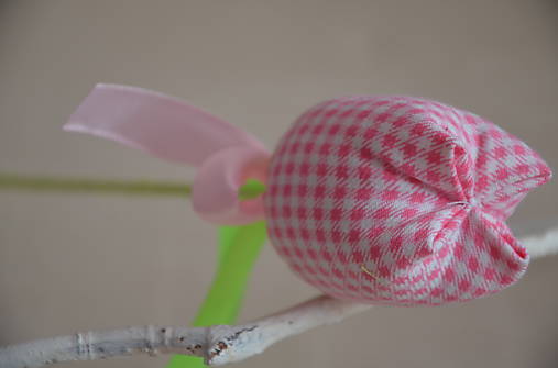 Kvet tulipán - mix (Ružová, kocka)