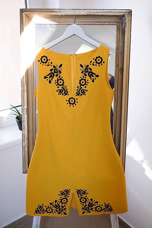 Šaty - SIEDME.. zo špeciálnej kolekcie šiat na módnu prehliadku s Lýdiou Eckhardt - 10570549_