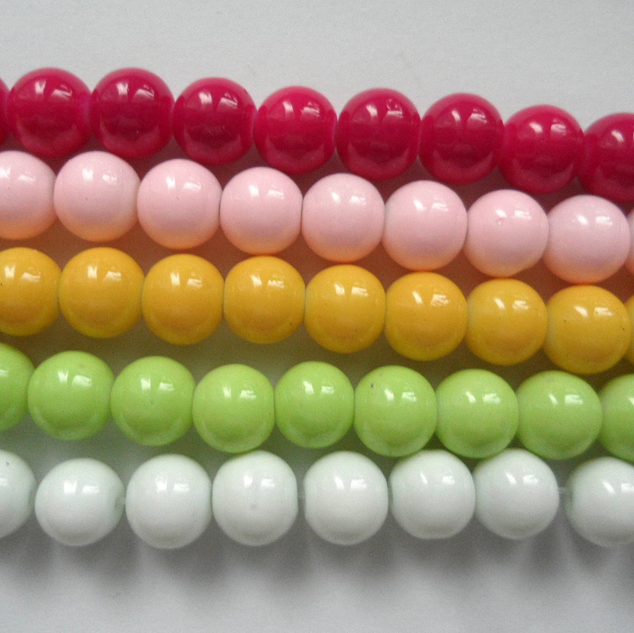 Sklenené korálky Panacolor ™ 8mm-10ks