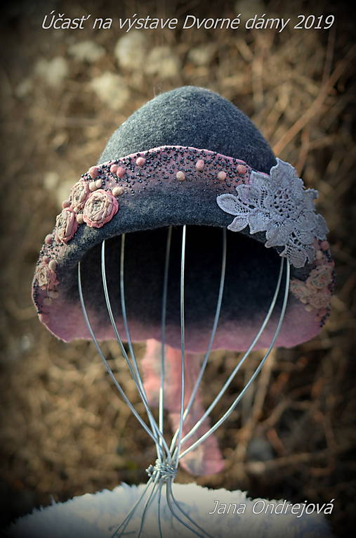 Plstený klobúk sivo-ružový