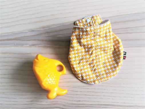 Detské doplnky - Slintáčik honey bee - detská šatka na krk - 10596901_