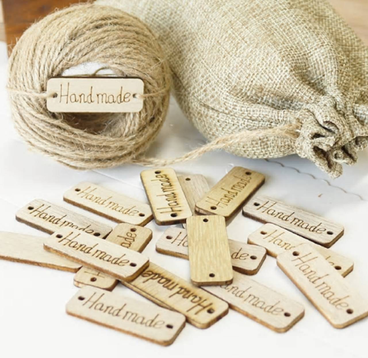 NT102 Tabuľka drevená Handmade 1,5 x 4 cm 