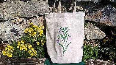 Veľké tašky - Taška s bylinkovou výšivkou (kostival) - 10608489_