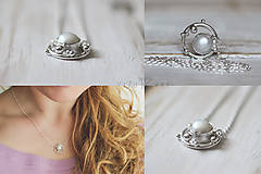 Náhrdelníky - Strieborný náhrdelník s bielou perlou - Bokeh Pearl (Biela) - 10620753_