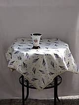 Úžitkový textil - Obrus. Levandulový s ľanovou paličkovanou čipkou. - 10621498_