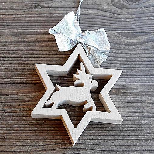 Dekorácie - Drevená hviezda s jeleňom - 10622434_