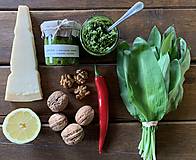 Zaváraniny - Pesto z medvedieho cesnaku - 10627916_