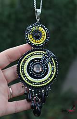 Náhrdelníky - náhrdelník kruhy čierno-žlté - 10632594_