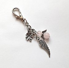 Kľúčenky - Kľúčenka "krídlo" s minerálovým anjelikom (Ruženín) - 10635802_