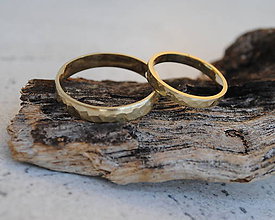 Prstene - Tepané obrúčky matné (žlté zlato) - 10644775_