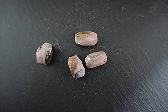 Minerály - Opál ružový 18x14 (ružovočiernohnedý) - 10672436_