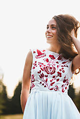 Šaty - Svadobné šaty s červenou výšivkou II. - 10678736_