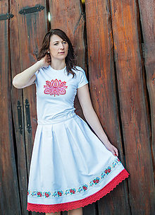 Sukne - Biela sukňa so širokou krojovou stuhou - 10681575_