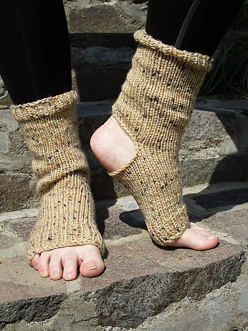  - hnedé ponožky na jógu - 10688875_