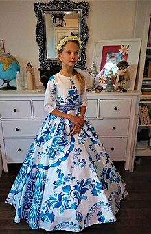Detské oblečenie - FLORAL FOLK " Slovenská ornamentika ", dievčenské spoločenské dlhé šaty - 10692574_